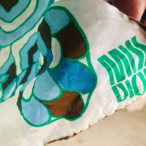 Vintage 70s Christian Dior Turtle print scarf - Picture 8 of 11